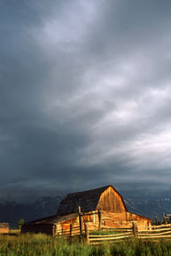 morman row barn photograph, grand teton national park photo workshop