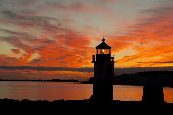 marshall point lighthouse sunset